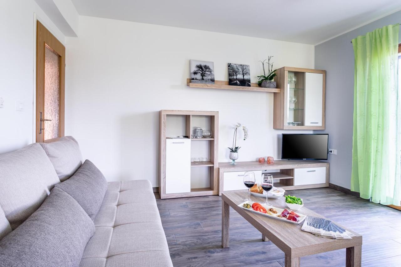 Apartman Volte Apartment บูเซต ภายนอก รูปภาพ